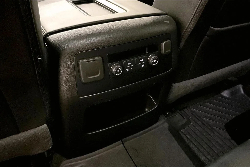 2018 GMC Yukon SLT - Photo 10