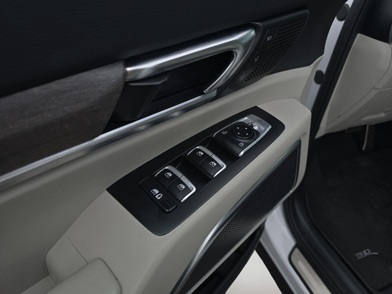 Used 2021 Glacial White Pearl Kia SX image 23