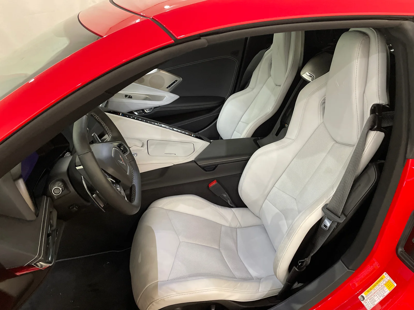 Used 2020 Torch Red Chevrolet 2LT image 11