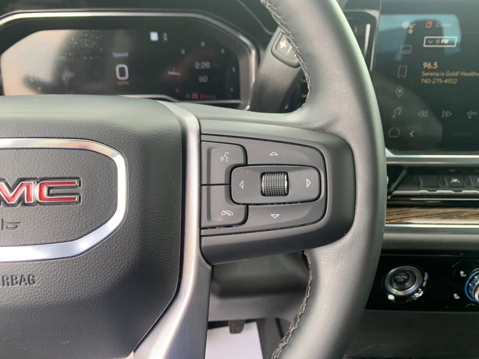 Used 2023 SUMMIT WHITE GMC Elevation image 27