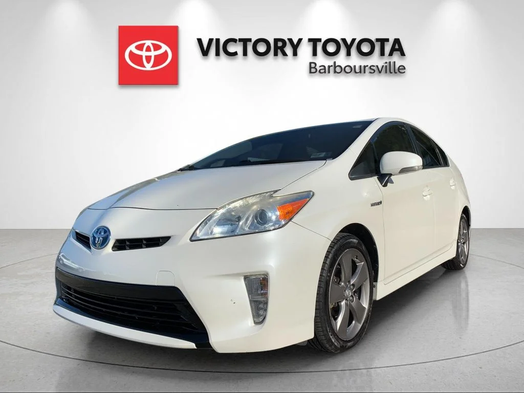 Used 2015 White Toyota Persona Series Special Edition image 1