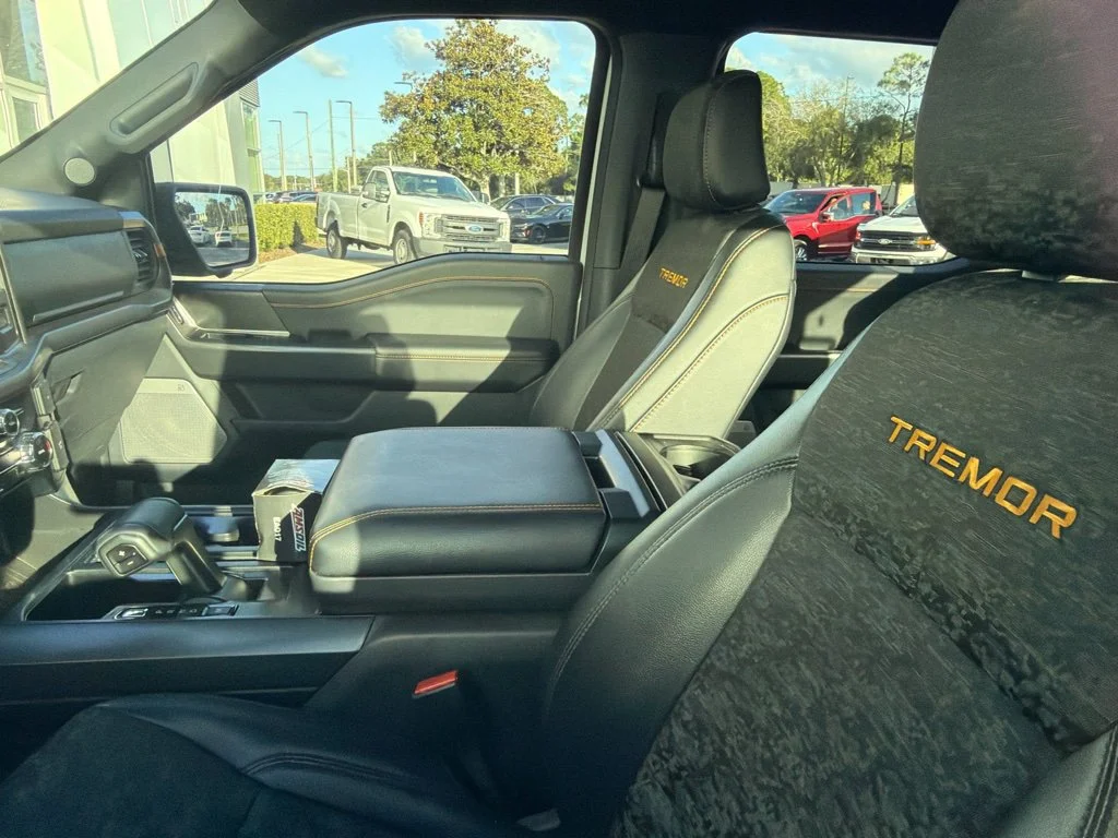 Used 2025 White Ford Tremor image 21
