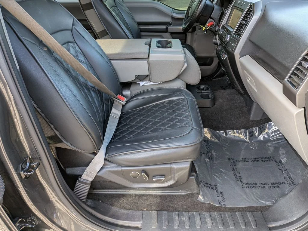 Used 2018 Gray Ford XLT image 25
