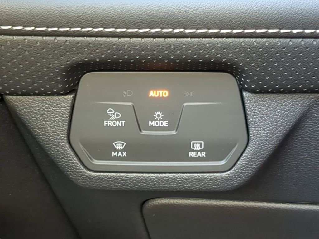 2026 Volkswagen Atlas SE w/Tech - Photo 28