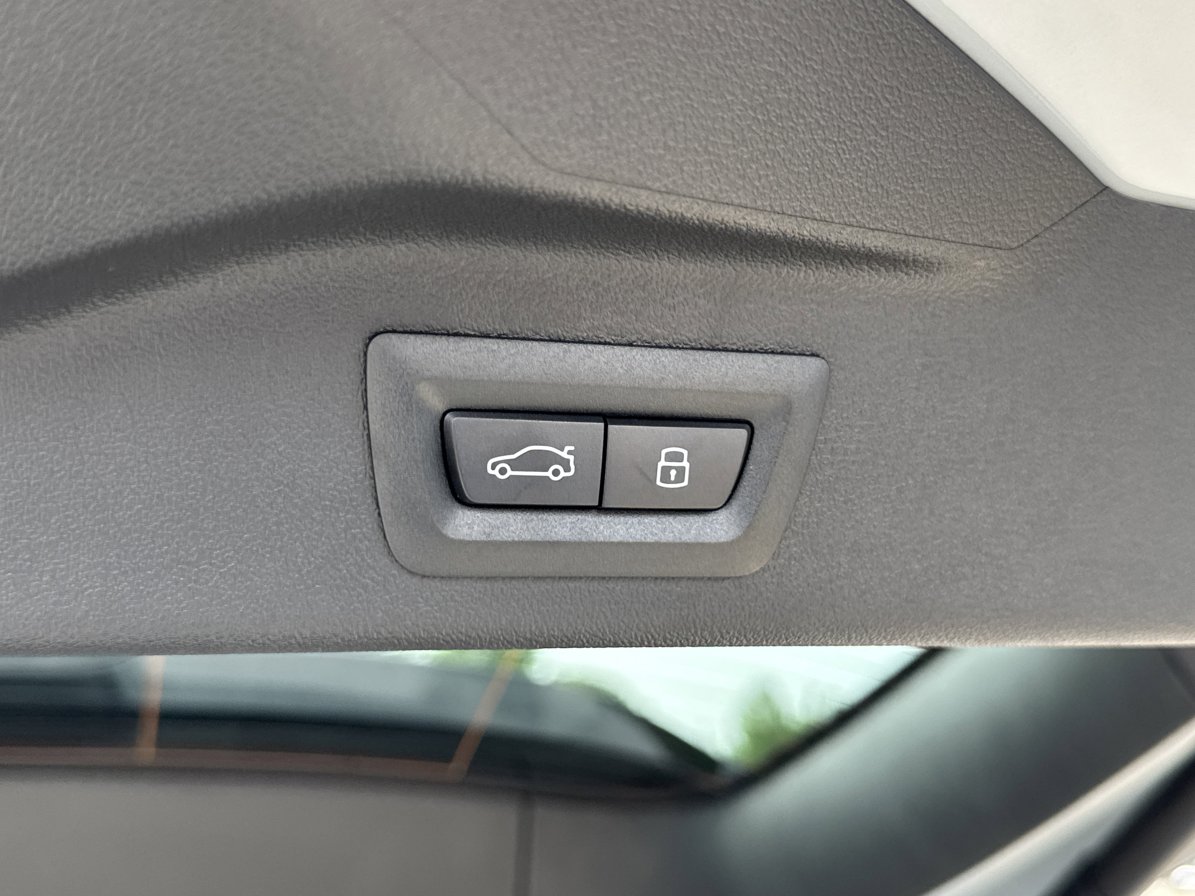 New 2027 0C4P Brooklyn Grey Metallic BMW xDrive40i image 22