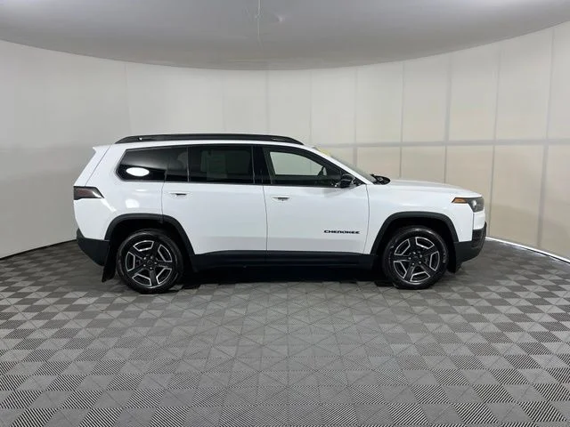 Used 2026 White Jeep Limited image 8