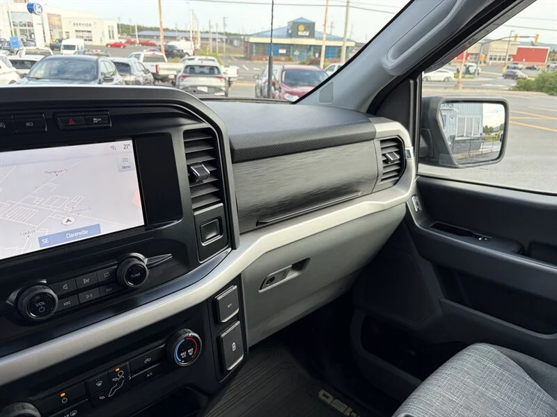 Used 2023 Blue Ford XLT image 10