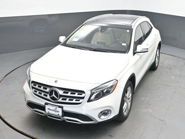 Used 2019 White Mercedes-Benz GLA 250 image 23