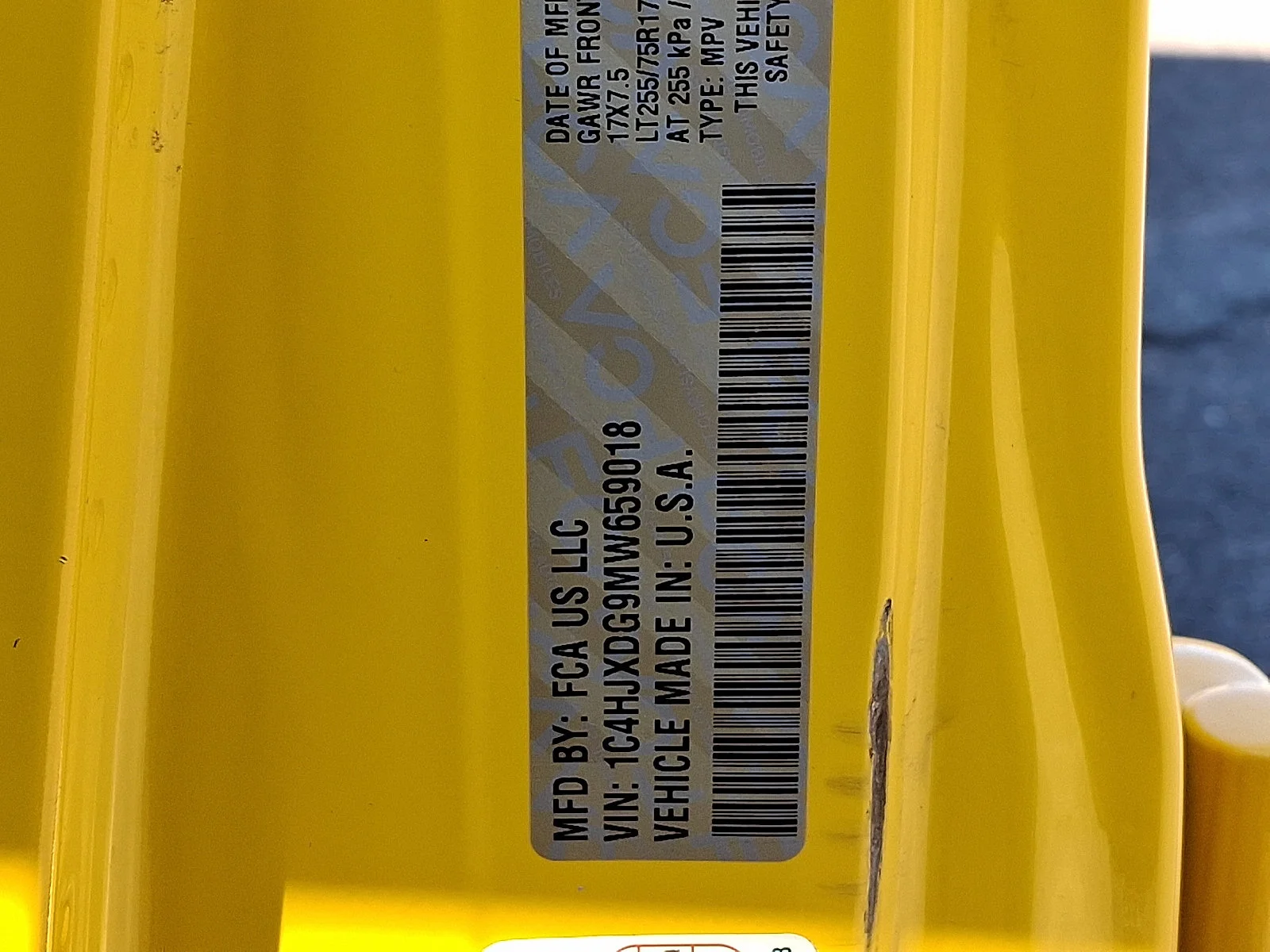 Certified Used 2021 Hellayella Clearcoat Jeep Unlimited Willys image 28