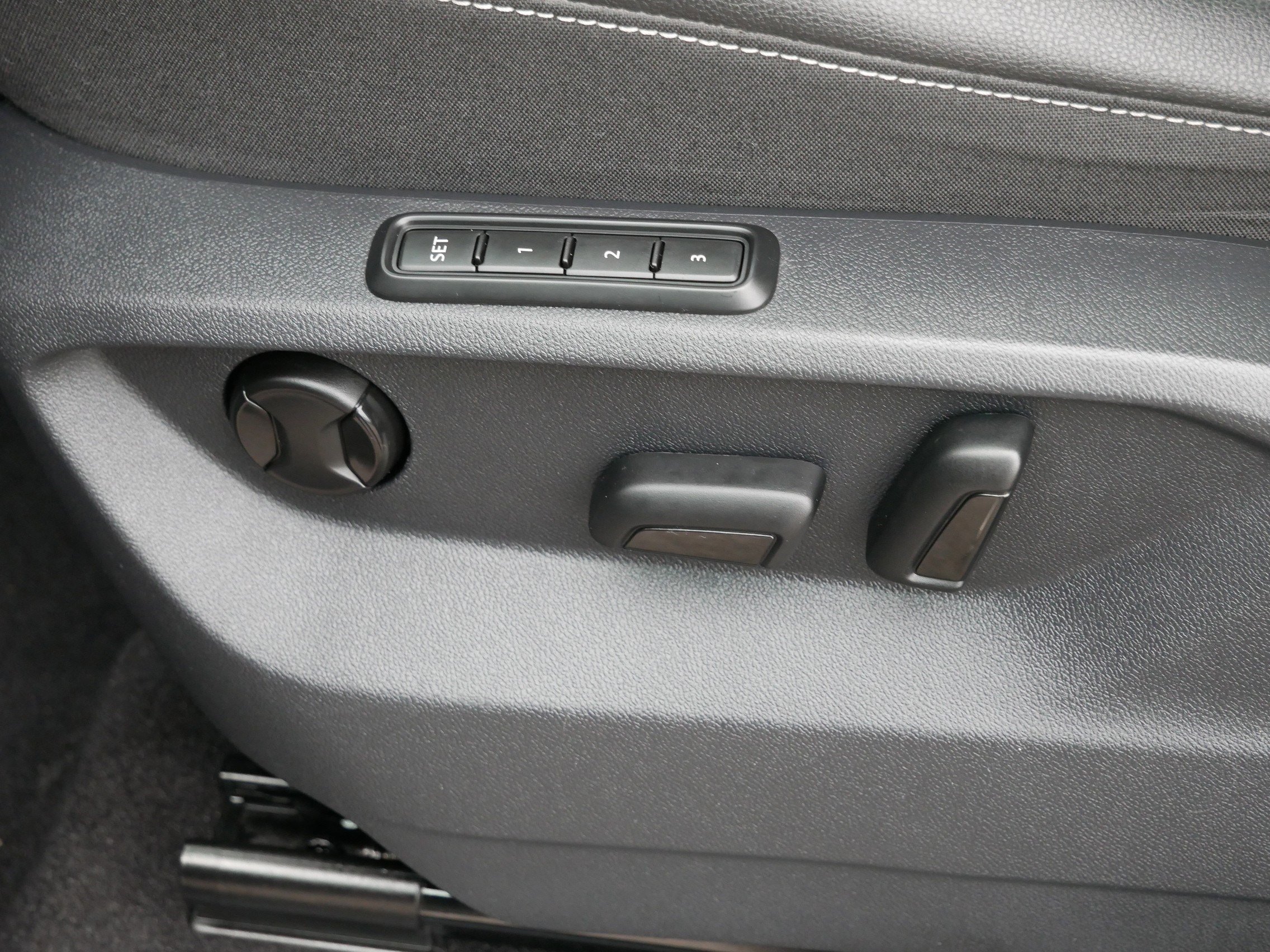 2021 Volkswagen Atlas SEL - Photo 20