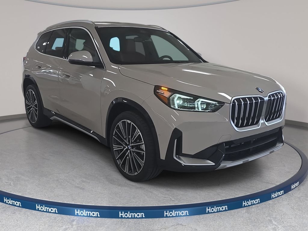 New 2026 Dune Grey Metallic BMW xDrive28i image 3