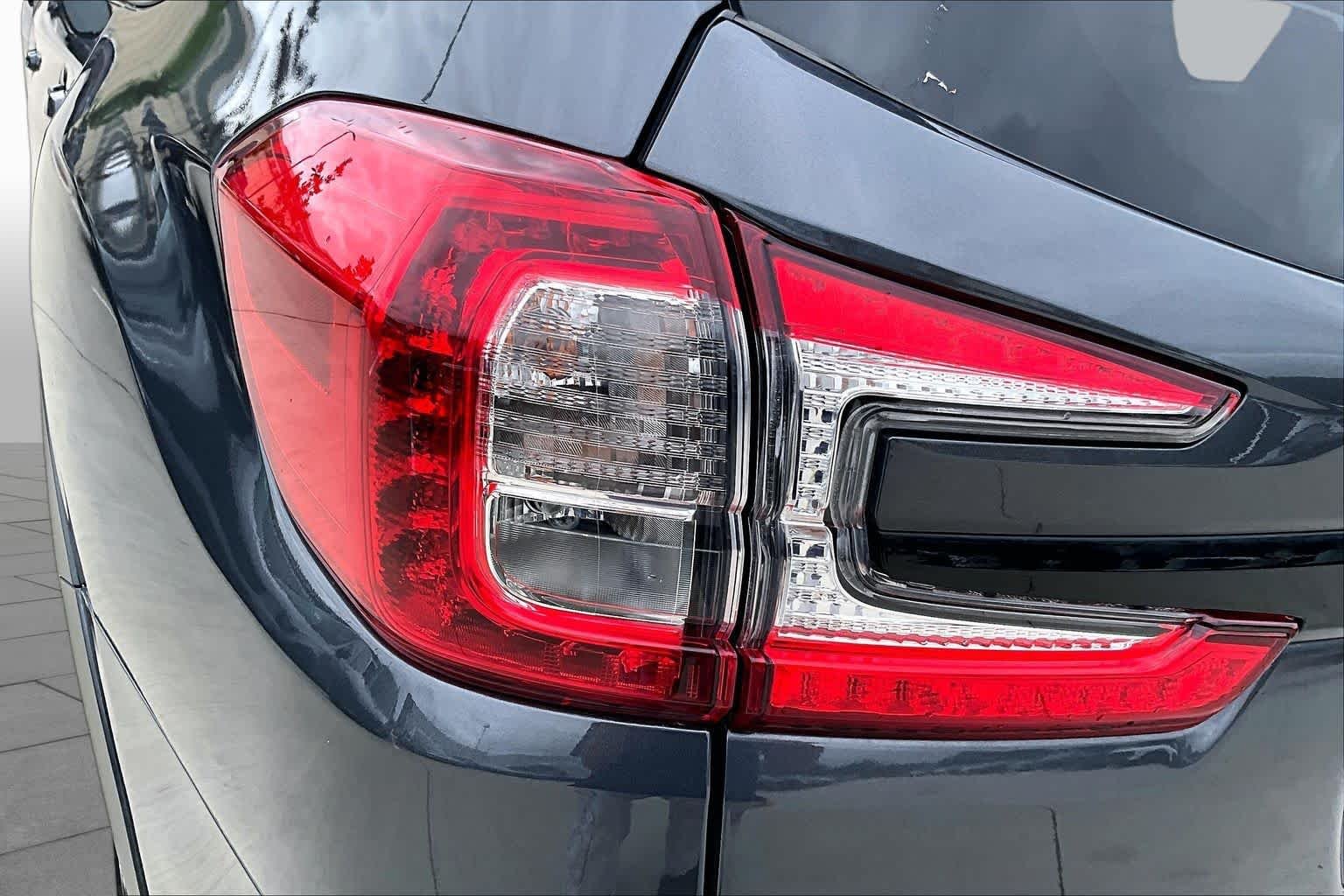 Used 2023 Magnetite Gray Metallic Subaru Onyx Edition image 27