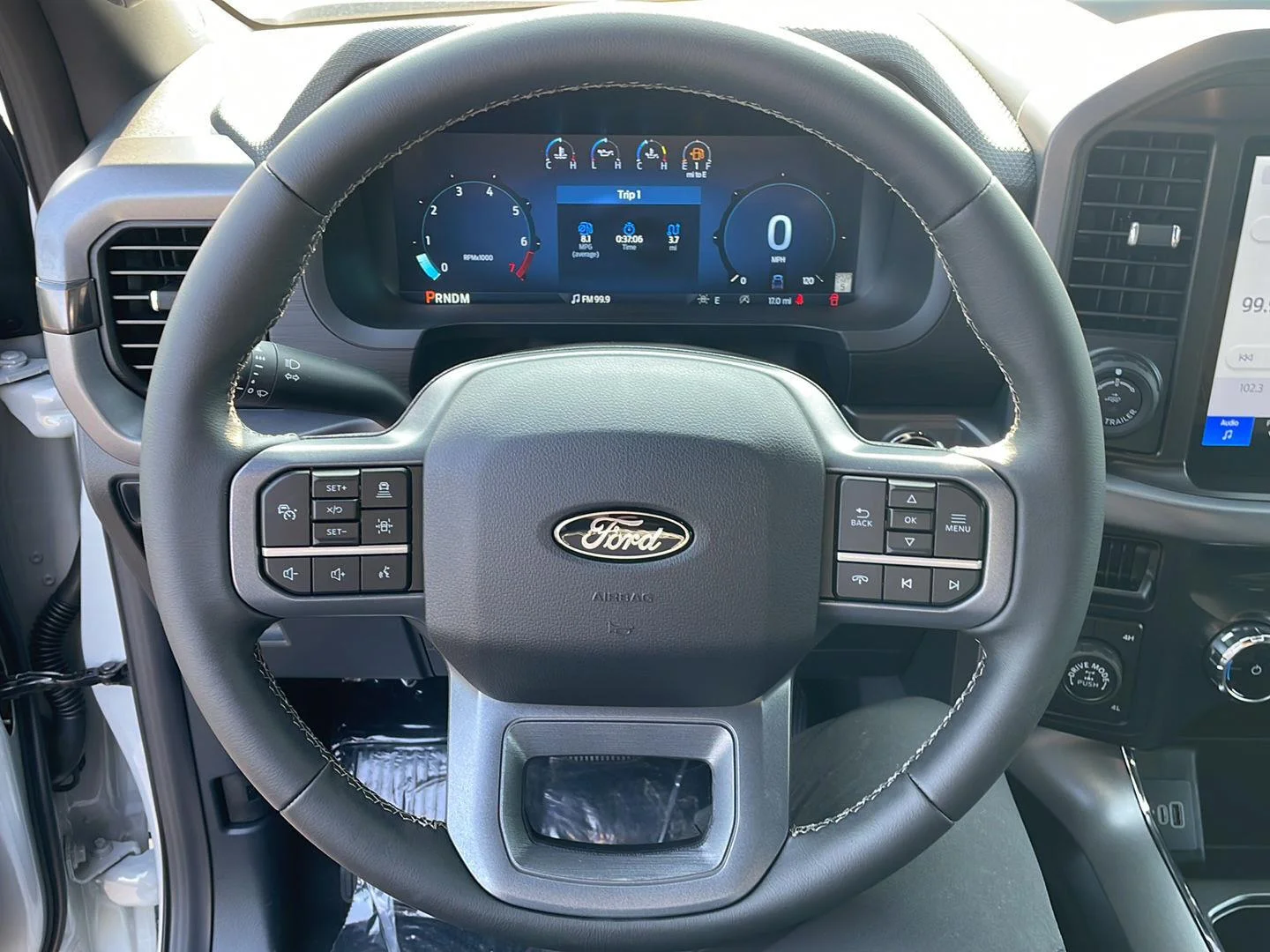 New 2026 Avalanche Ford XLT image 13
