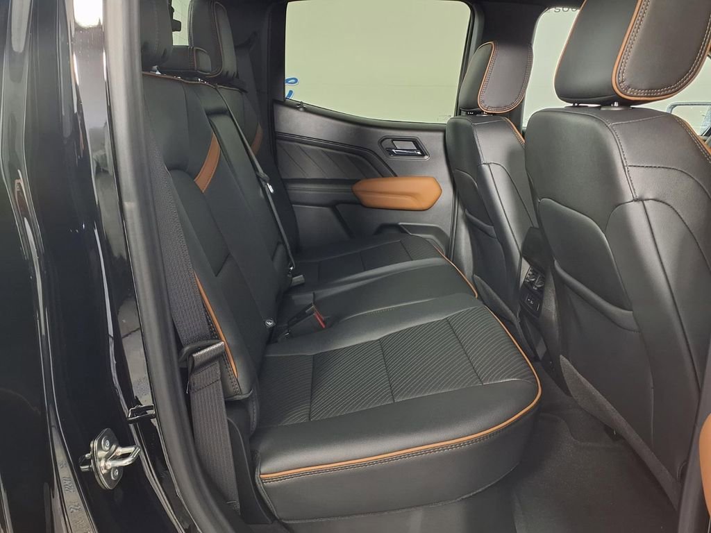 2026 GMC Canyon AT4 - Photo 10
