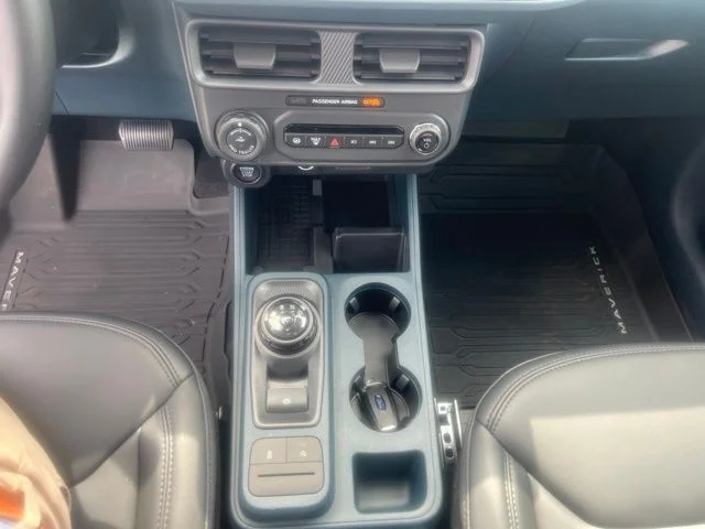 New 2025 Space White Metallic Ford Lariat image 18