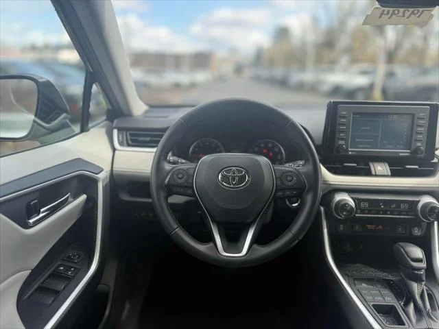 Certified Used 2020 MIDNIGHT BLACK METALLIC Toyota  image 24
