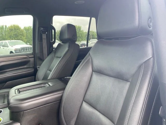 Used 2022 Summit White Chevrolet Z71 image 16