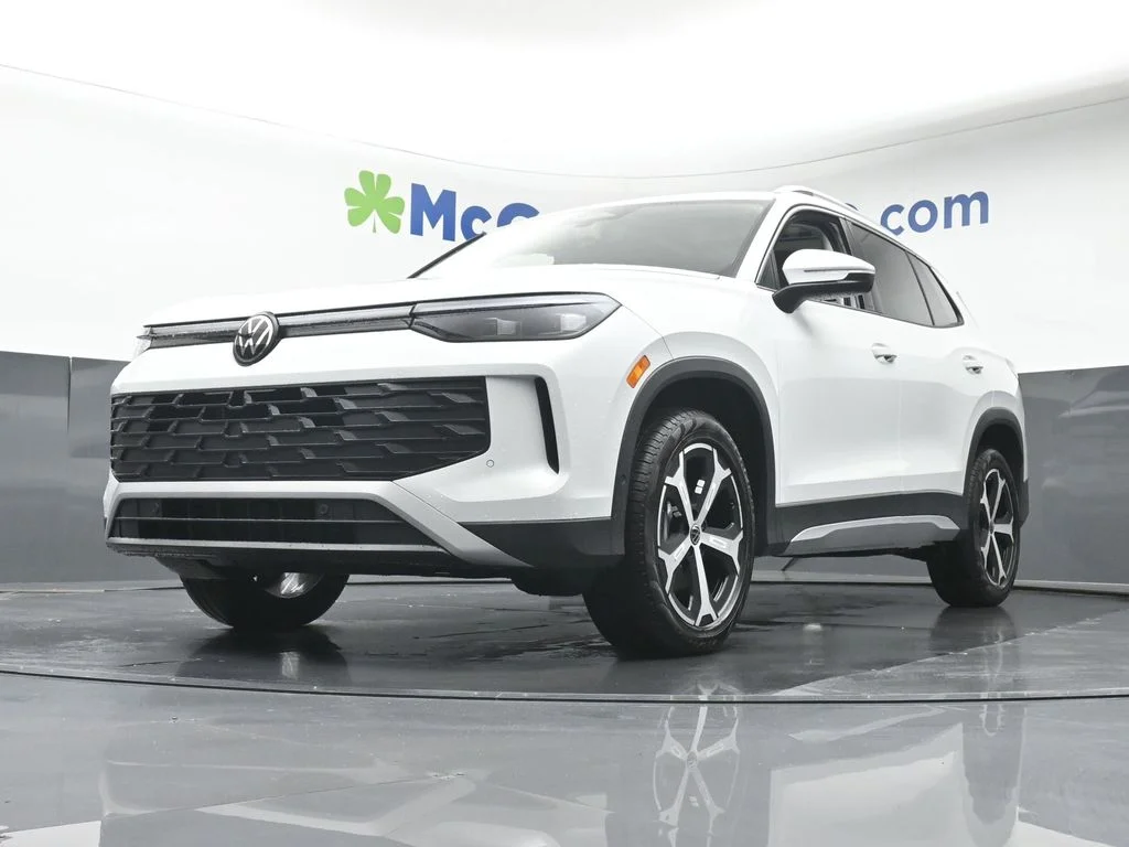 New 2026 White/off-white Volkswagen 2.0T SE image 7
