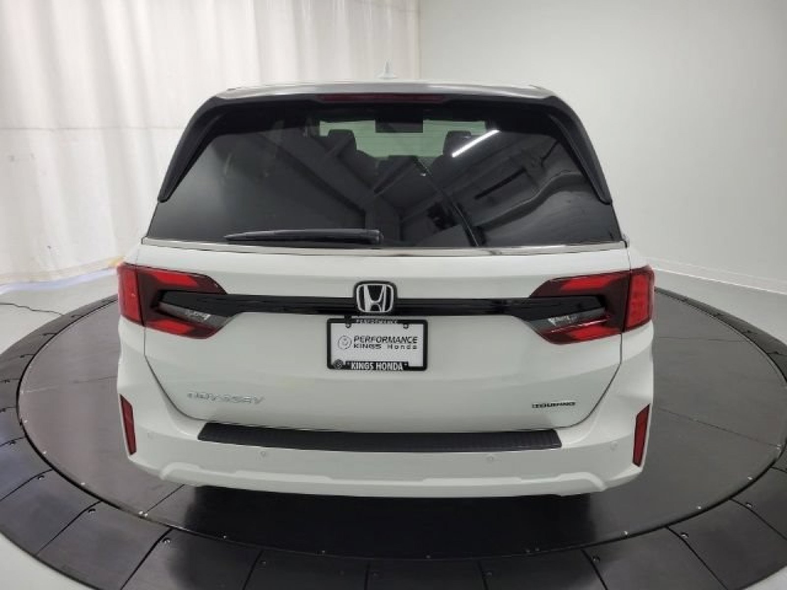 New 2026 Platinum White Pearl Honda Touring image 28