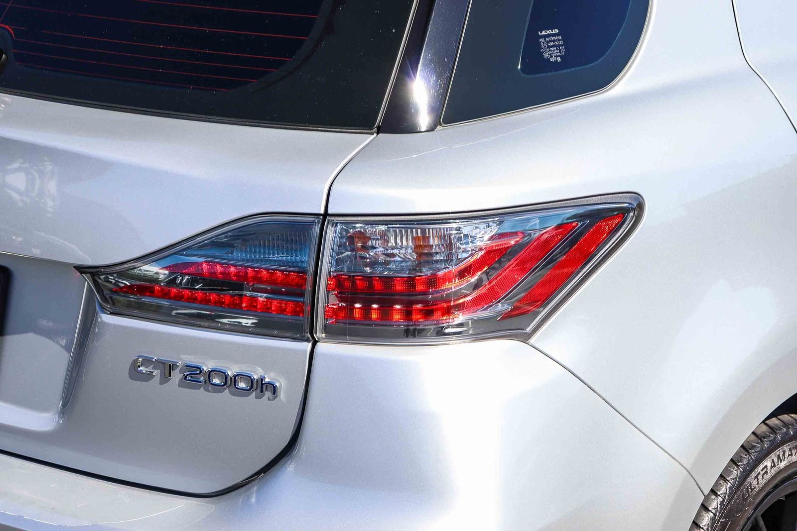 Used 2015 Silver Lexus 200h image 8
