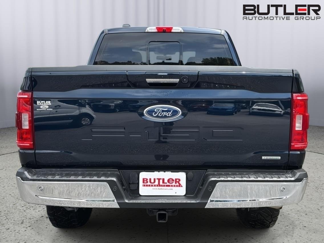 Used 2022 Antimatter Blue Ford XLT image 5