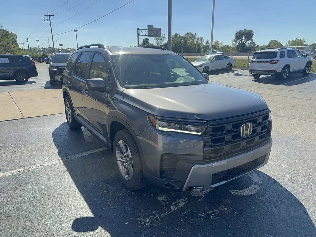 2026 Honda Pilot EX-L, photo 2 of 12