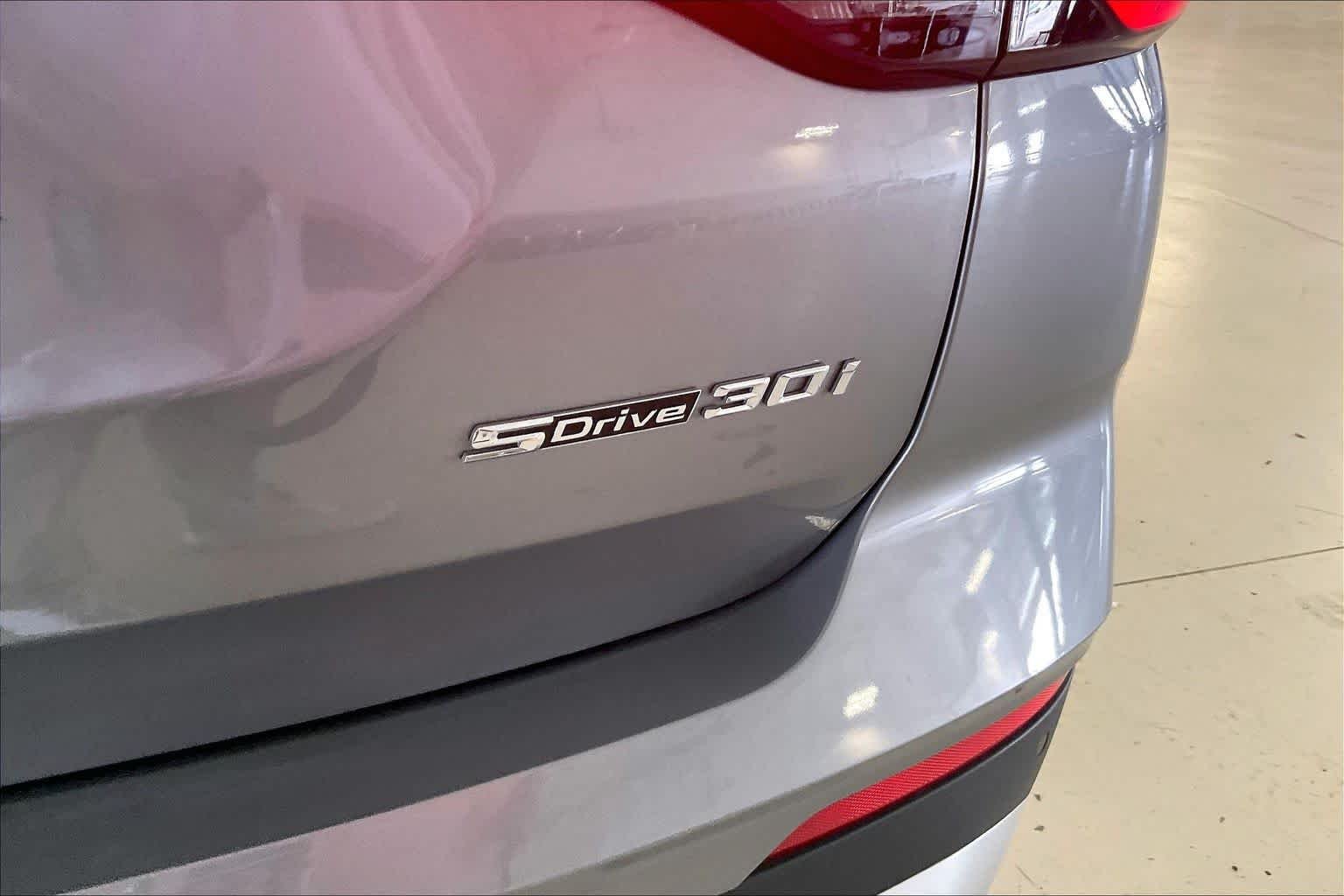 Certified Used 2024 Skyscraper Grey Metallic BMW sDrive30i image 9