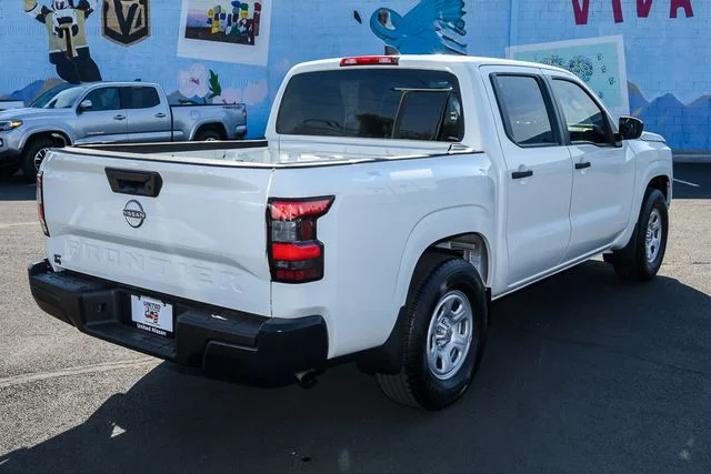 Used 2022 White Nissan S image 5