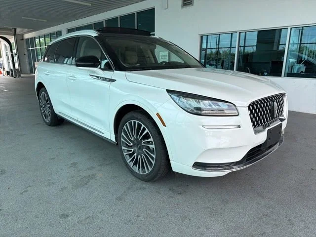 Used 2020 White Lincoln Reserve image 15