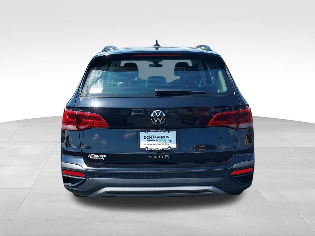 Used 2023 Black Volkswagen 1.5T S image 7