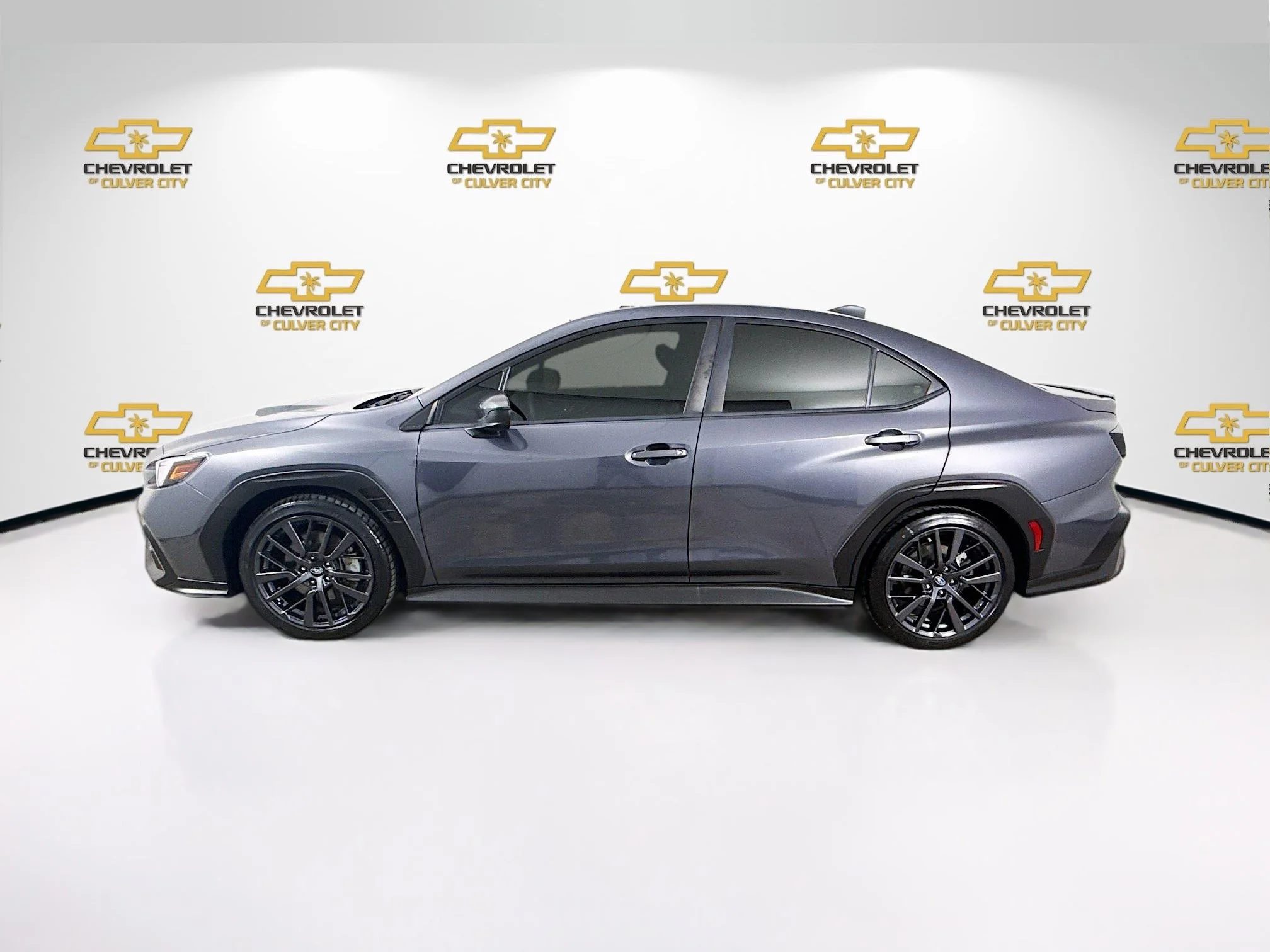 Used 2023  Subaru Premium image 5