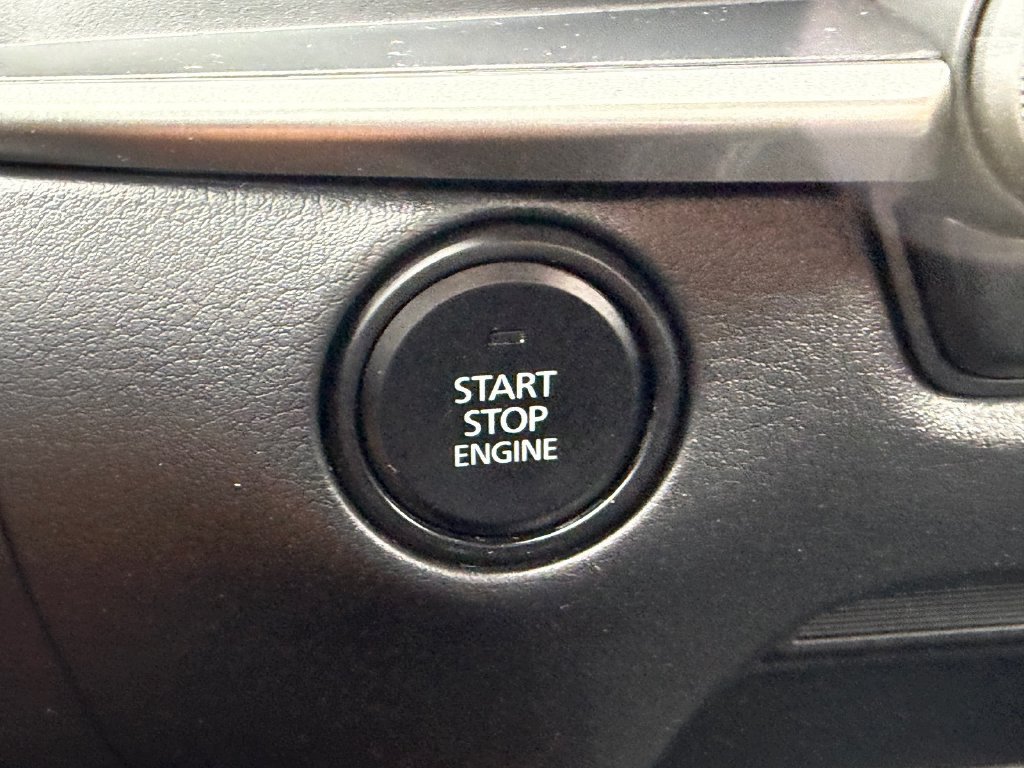 Used 2020 Gray Mazda Select image 28