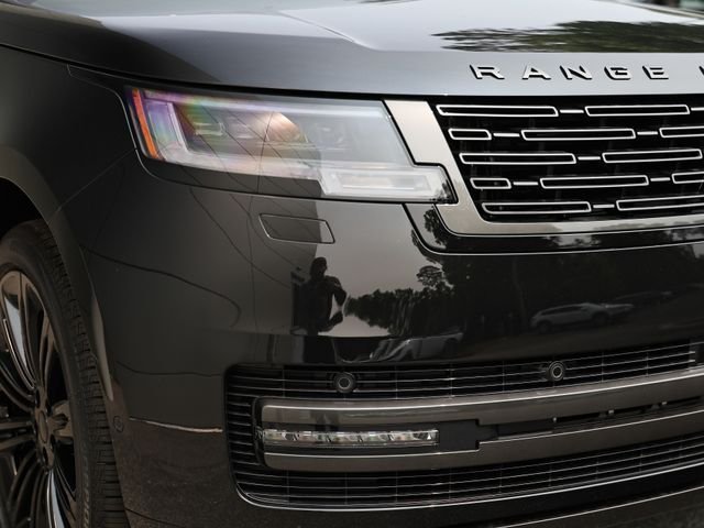 New 2026 Santorini Black LAND ROVER SE image 15