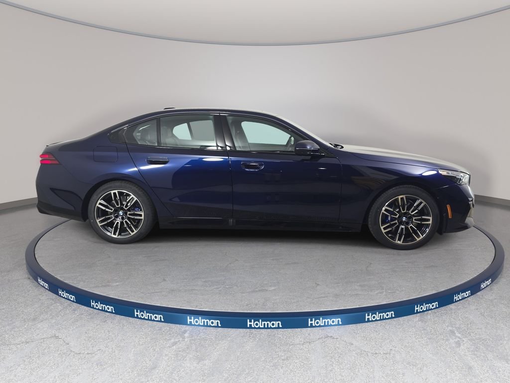 New 2027 Tanzanite Blue II Metallic BMW 540i xDrive image 4