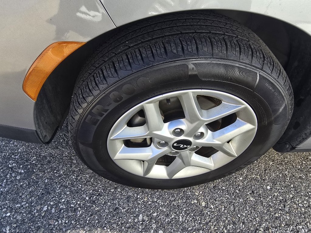 Used 2022 Steel Gray Kia LX image 10