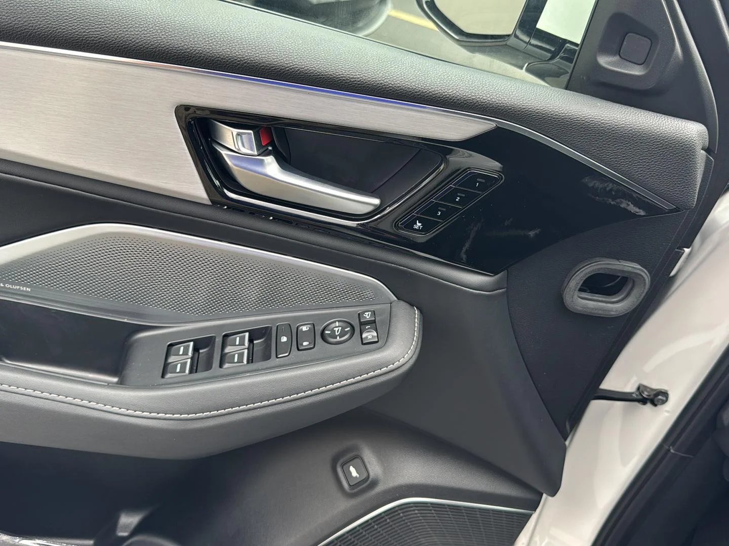 New 2026 Platinum White Pearl Acura w/Technology Package image 21