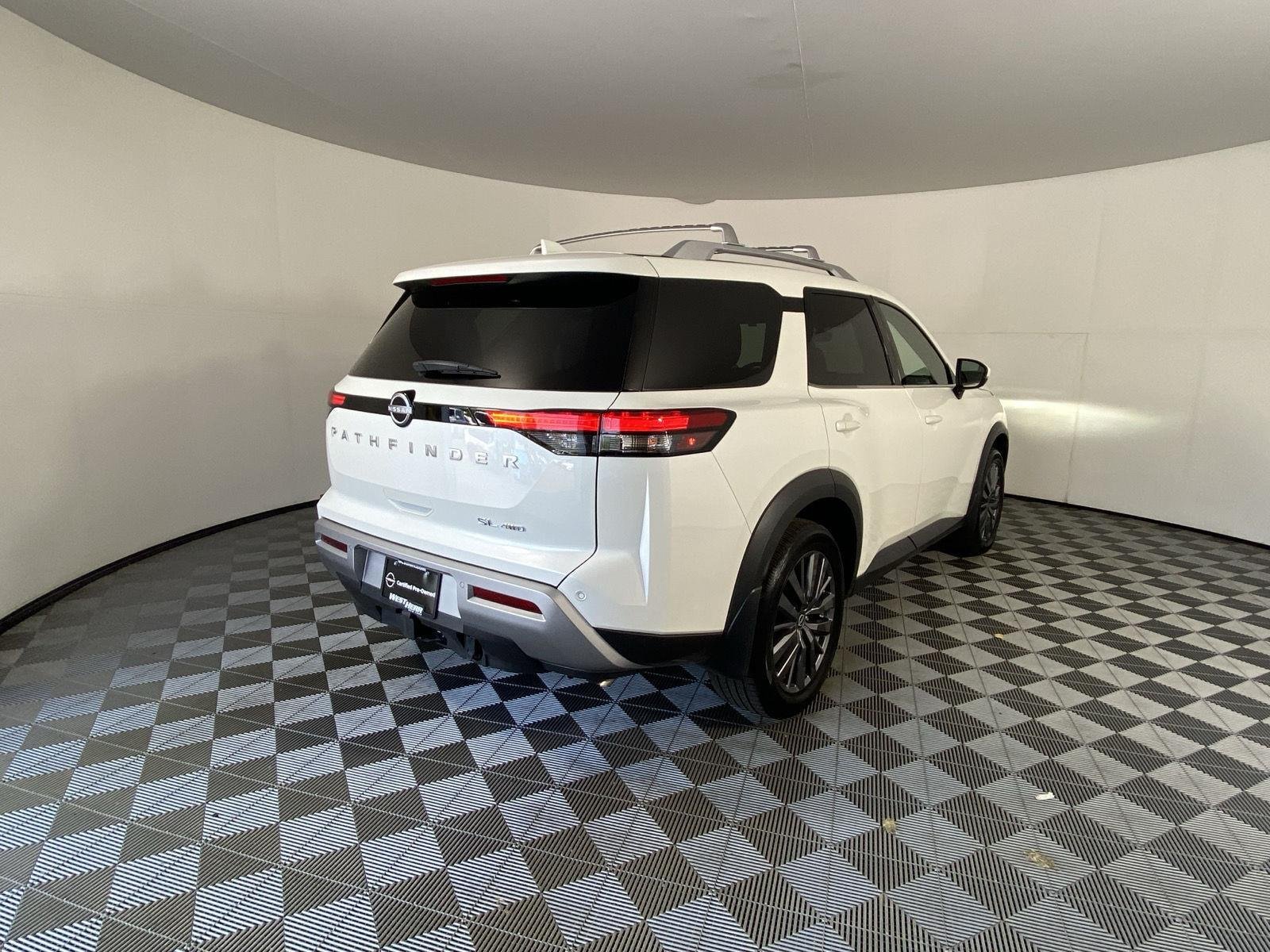 Certified Used 2024 Pearl White Tricoat Nissan SL image 9