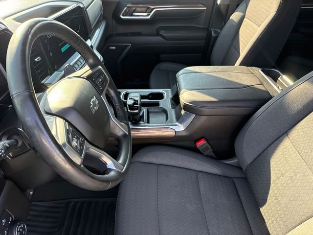 Used 2025 Black Chevrolet RST image 18