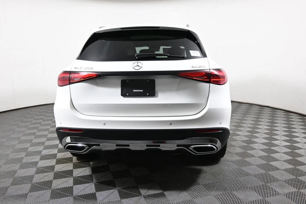 Used 2027 White Mercedes-Benz GLC 300 image 6