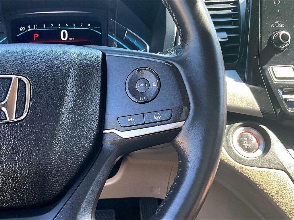 Used 2021 White Honda EX-L image 25