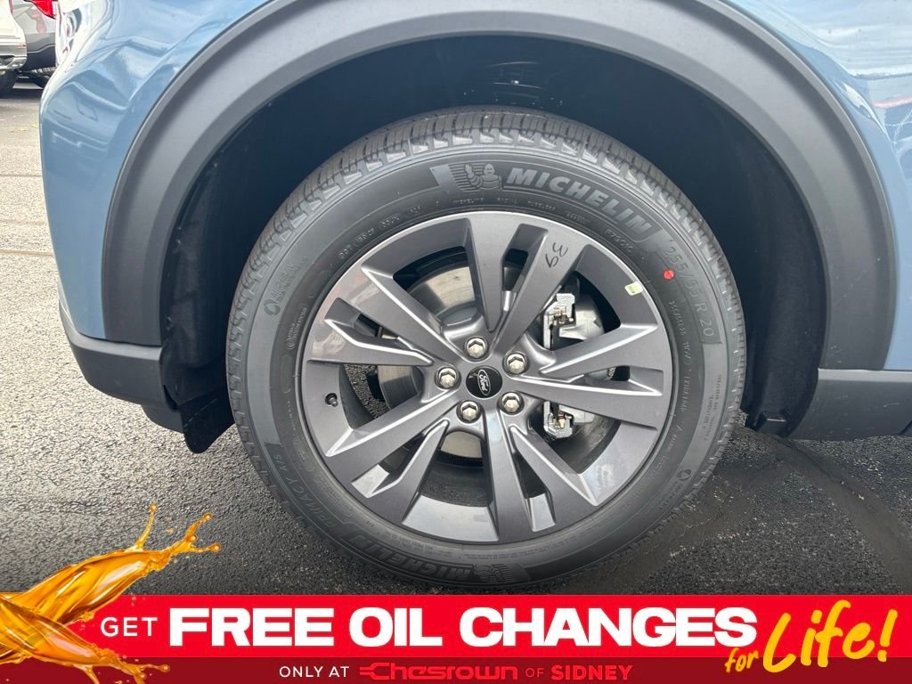 New 2026 Vapor Blue Metallic Ford Active image 9