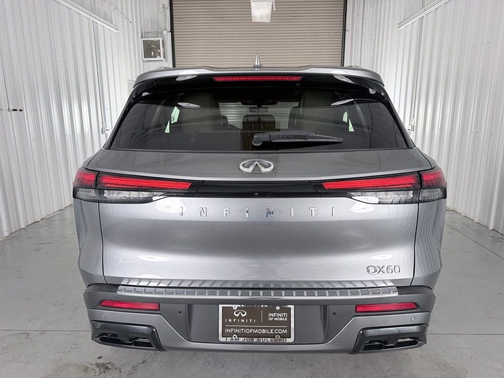 Used 2024 Gray INFINITI LUXE image 7