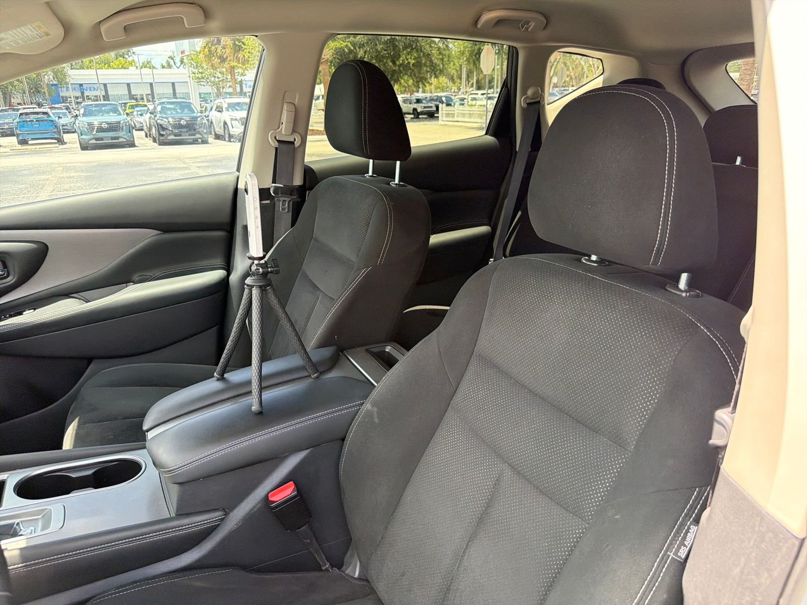 Certified Used 2021 White Nissan SV image 29