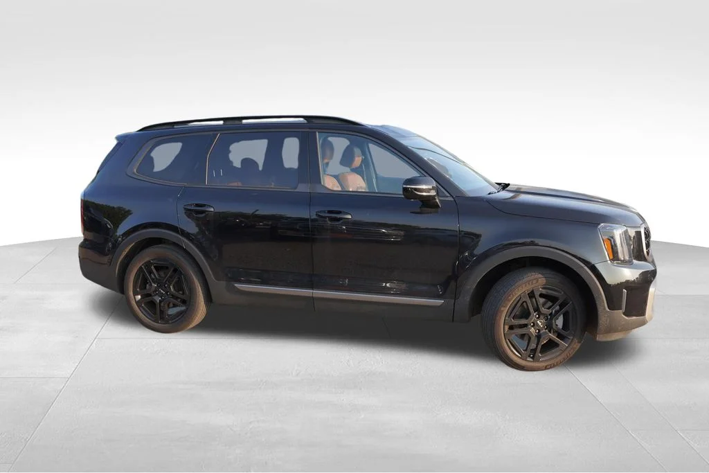 Certified Used 2023 Ebony Black Kia SX-Prestige X-Line image 2