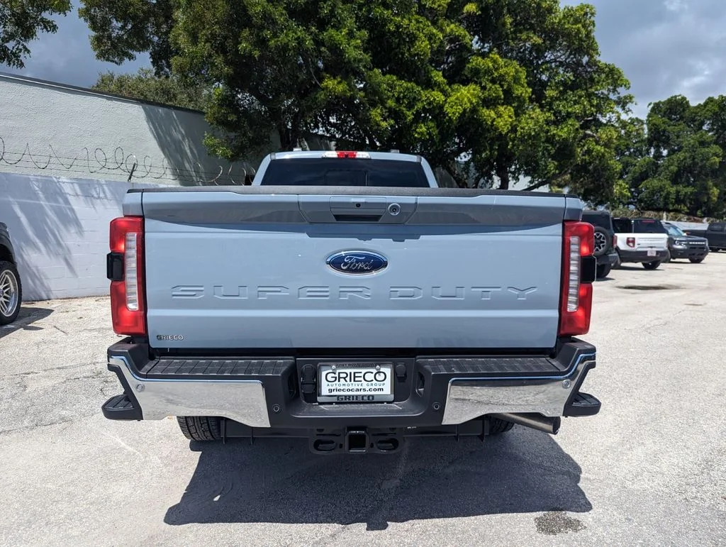New 2026 Gray Ford Lariat image 10