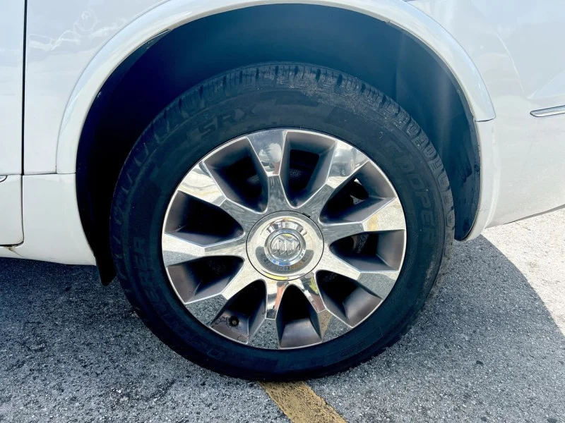 Used 2016 WHITE FROST Buick Leather image 10