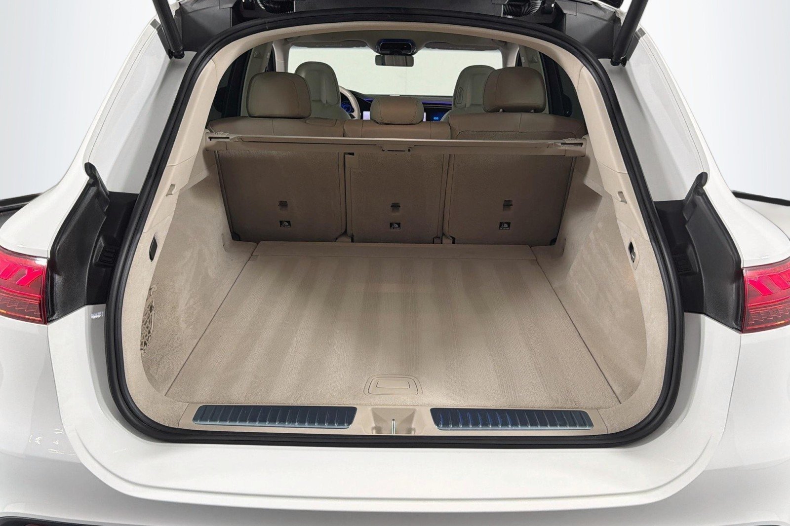 Certified Used 2024 Polar White Mercedes-Benz EQS 450+ image 24