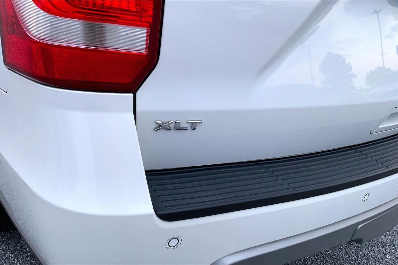 Used 2020 Star White Metallic Tri-Coat Ford XLT image 30