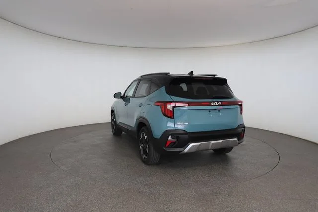 Used 2023 Green Honda LX image 12