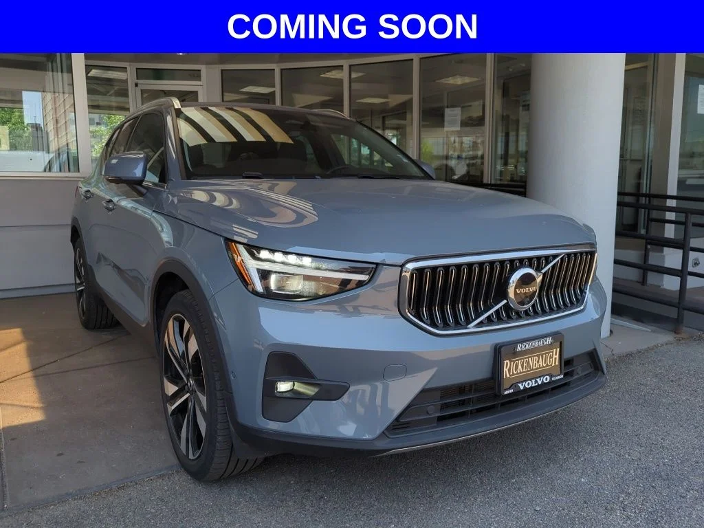 2023 Volvo XC40 B5 Ultimate Bright AWD's photo